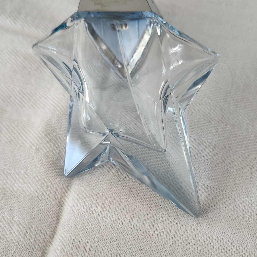 Angel Refillable Bottle View 2